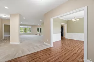 1952 Barnhart Rd, Troy, OH 45373 - Photo 8