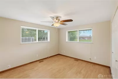 6824 Laurelview Drive, Huber Heights, OH 45424 - Photo 22