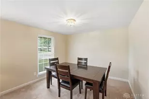 6824 Laurelview Dr, Huber Heights, OH 45424 - Photo 10