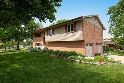 1353 S Elm Street, West Carrollton, OH 45449 - Photo 2