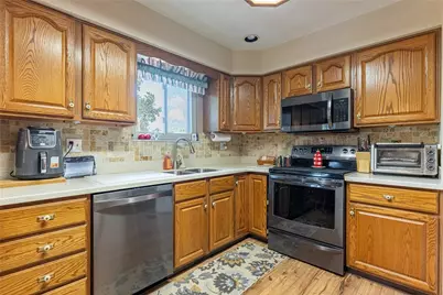 1353 S Elm Street, West Carrollton, OH 45449 - Photo 12
