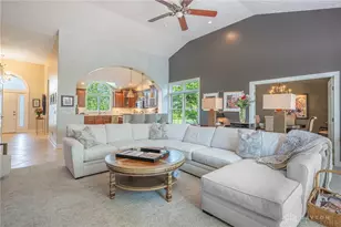 9542 Paragon Mills Ln, Washington Twp, OH 45458 - Photo 6