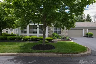 1532 Turnberry Village Dr, Washington Twp, OH 45458 - Photo 2