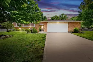 707 Clear Brooke Ct, Vandalia, OH 45377 - Photo 2