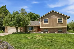 6541 Fallwood Cir, Clayton, OH 45322 - Photo 2
