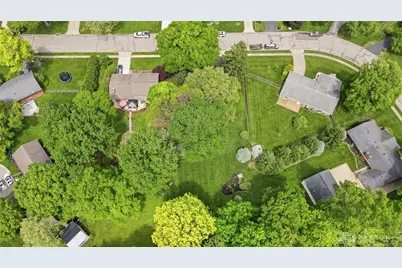 320 S Village Drive, Centerville, OH 45459 - Photo 4