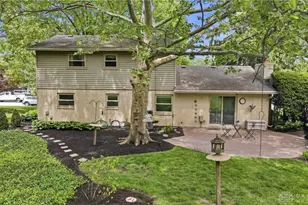 320 S Village Dr, Centerville, OH 45459 - Photo 6