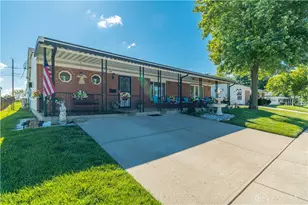 7008 Bobolink Pl, Harrison Twp, OH 45414 - Photo 2