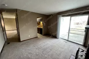 8774 Shadycreek Dr, Centerville, OH 45458 - Photo 14