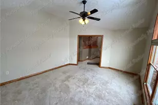 6353 Charlotte Ct, Huber Heights, OH 45424 - Photo 6