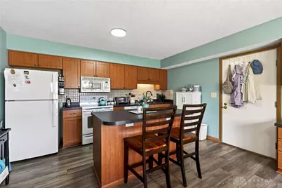 6668 Oakwood Lane, Huber Heights, OH 45424 - Photo 14