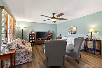 6668 Oakwood Lane, Huber Heights, OH 45424 - Photo 10