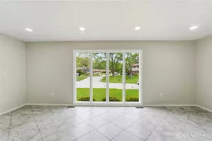 4220 Willow Creek Dr, Clayton, OH 45415 - Photo 12