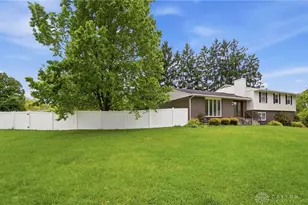 4220 Willow Creek Dr, Clayton, OH 45415 - Photo 4