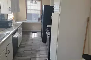 741 Almond Ave, Dayton, OH 45417 - Photo 8