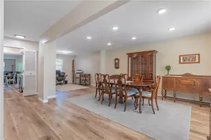 311 Kimbary Dr, Washington Twp, OH 45458 - Photo 2