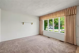 4619 College View Dr, Dayton, OH 45417 - Photo 6