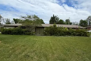 4914 Shiloh View Dr, Trotwood, OH 45415 - Photo 1