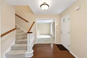222 Wisteria Dr, Oakwood, OH 45419 - Photo 8