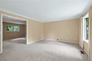 222 Wisteria Dr, Oakwood, OH 45419 - Photo 10