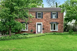 222 Wisteria Dr, Oakwood, OH 45419 - Photo 1