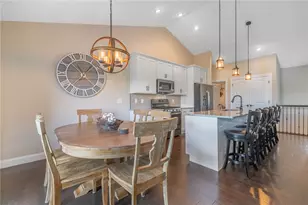 17 Louise Dr, Springboro, OH 45066 - Photo 8