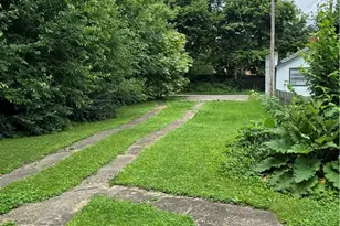 525 Wyoming St, Dayton, OH 45410 - Photo 2