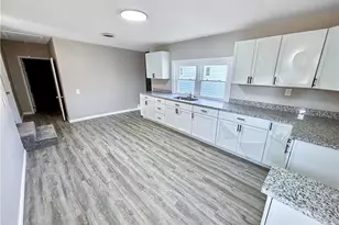 142 N Washington St, New Paris, OH 45347 - Photo 6