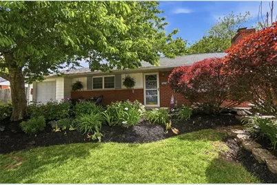 420 Falcon Drive, New Carlisle, OH 45344 - Photo 8