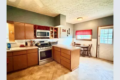 636 Bowen Street, Dayton, OH 45410 - Photo 2