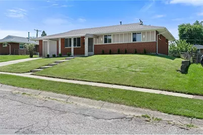 4866 Franlou Avenue, Dayton, OH 45432 - Photo 2