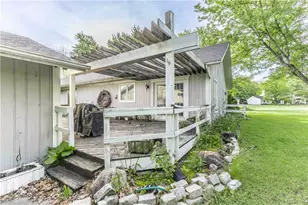 1886 Hanes Rd, Beavercreek, OH 45432 - Photo 6