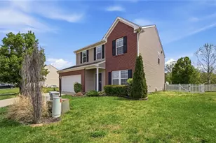 618 Chapelgate Dr, Fairborn, OH 45324 - Photo 2