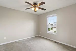 618 Chapelgate Dr, Fairborn, OH 45324 - Photo 36