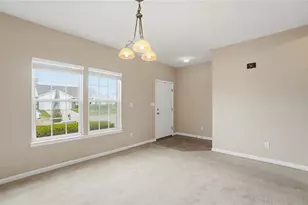 618 Chapelgate Dr, Fairborn, OH 45324 - Photo 4