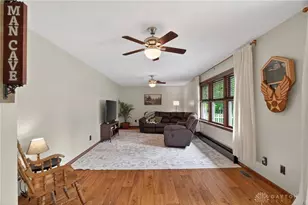 1965 Greenbriar Dr, Troy, OH 45373 - Photo 12