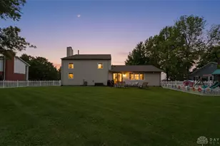 1965 Greenbriar Dr, Troy, OH 45373 - Photo 40