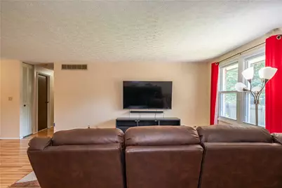 4200 Linchmere Drive, Clayton, OH 45415 - Photo 8
