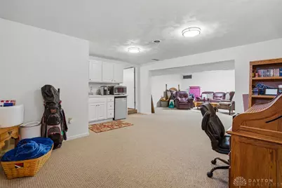 2144 Canterbury Court, Troy, OH 45373 - Photo 32