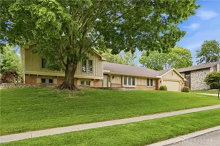 7880 John Elwood Dr, Centerville, OH 45459 - Photo 4
