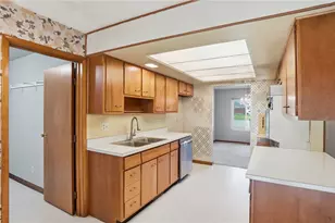 6030 Cobbleskill Ct, Centerville, OH 45459 - Photo 14