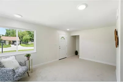 976 Kenosha Road, Kettering, OH 45429 - Photo 4