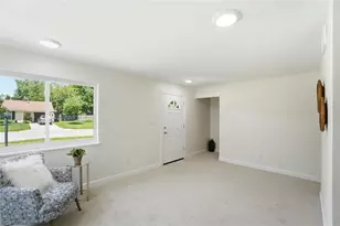 976 Kenosha Rd, Kettering, OH 45429 - Photo 4