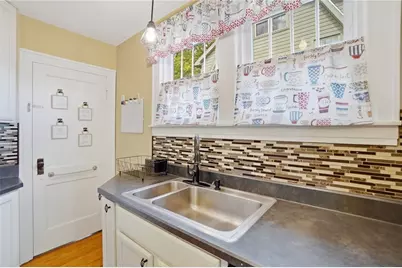 146 N Kensington Place, Springfield, OH 45504 - Photo 14