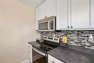 146 N Kensington Pl, Springfield, OH 45504 - Photo 12
