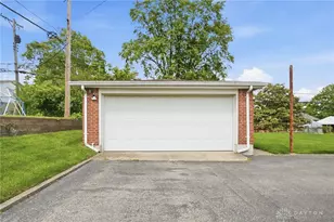 877 Woodhill Rd, Riverside, OH 45431 - Photo 38