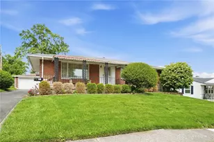 877 Woodhill Rd, Riverside, OH 45431 - Photo 2