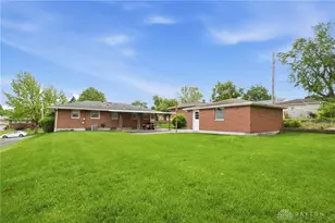877 Woodhill Rd, Riverside, OH 45431 - Photo 34