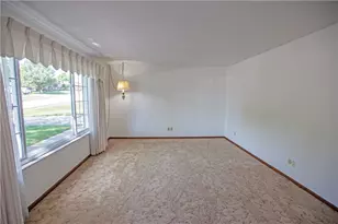 950 Rayberta Dr, Vandalia, OH 45377 - Photo 6