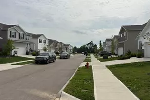 1869 Snowy Ln, Oxford, OH 45056 - Photo 2